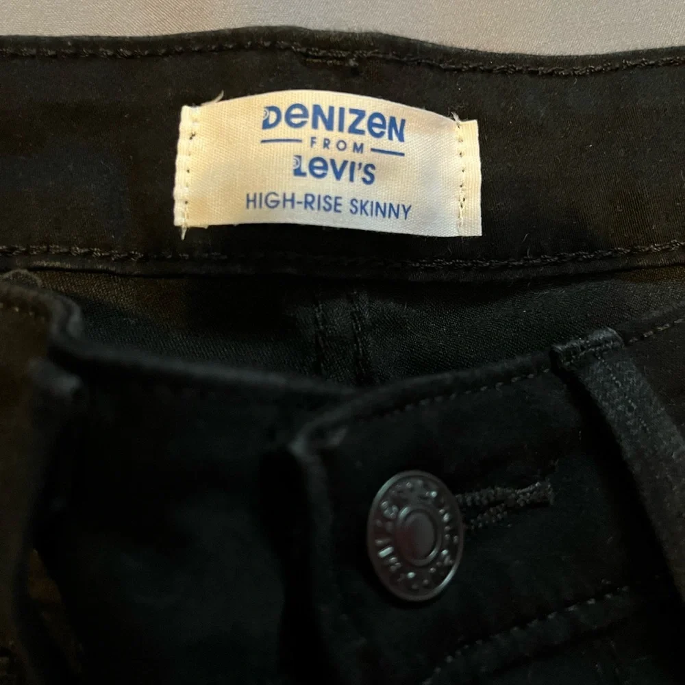 Black Jeans - Picture 2 of 3